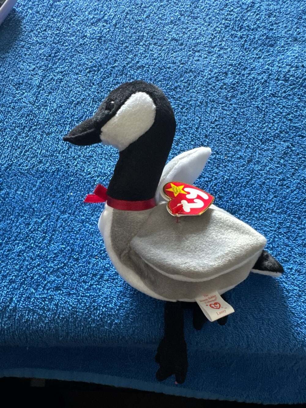 Ty Beanie Baby Loosy the Goose (1998 Retired Canadian Goose)